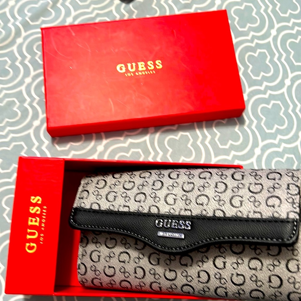 Guess wallet